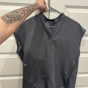 FIGS XS Rafaela women’s scrub top